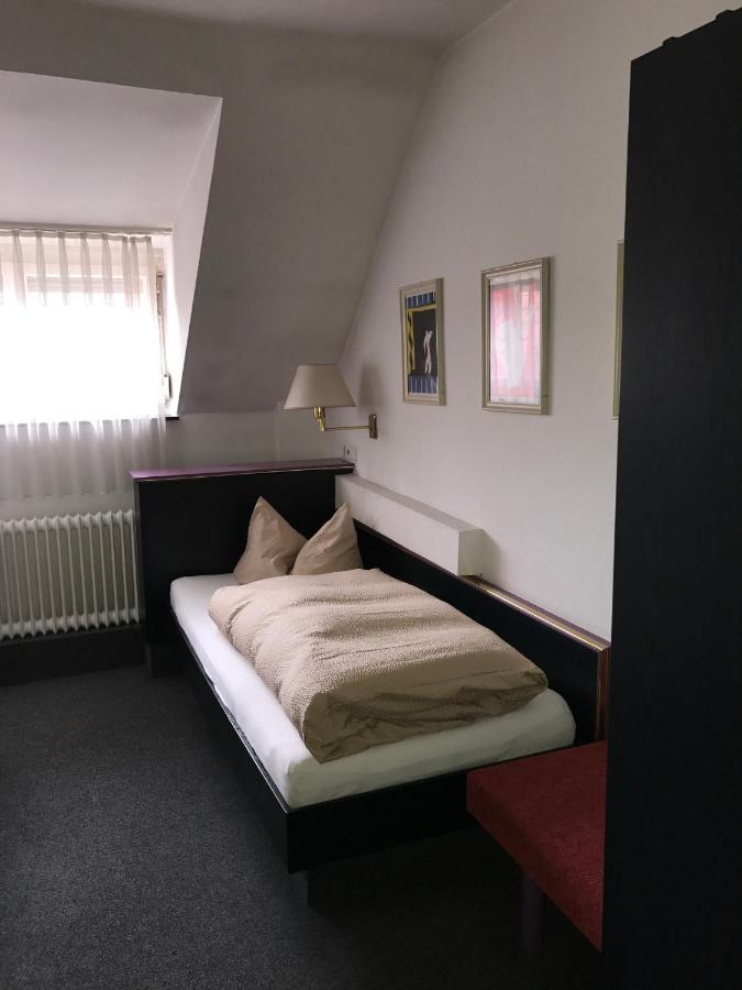 Hotel-Landgasthof Gruener Baum - Dittigheim เทาเบอร์บิชอฟส์ไฮม์ ภายนอก รูปภาพ