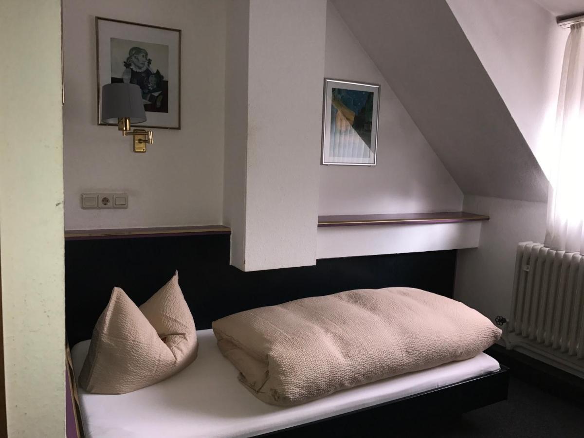 Hotel-Landgasthof Gruener Baum - Dittigheim เทาเบอร์บิชอฟส์ไฮม์ ภายนอก รูปภาพ