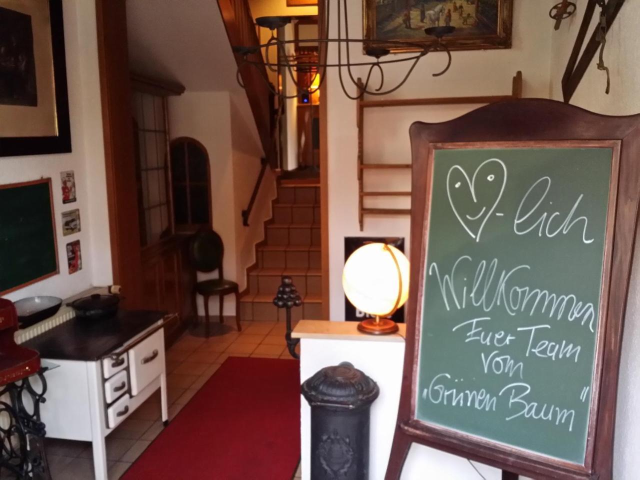 Hotel-Landgasthof Gruener Baum - Dittigheim เทาเบอร์บิชอฟส์ไฮม์ ภายนอก รูปภาพ